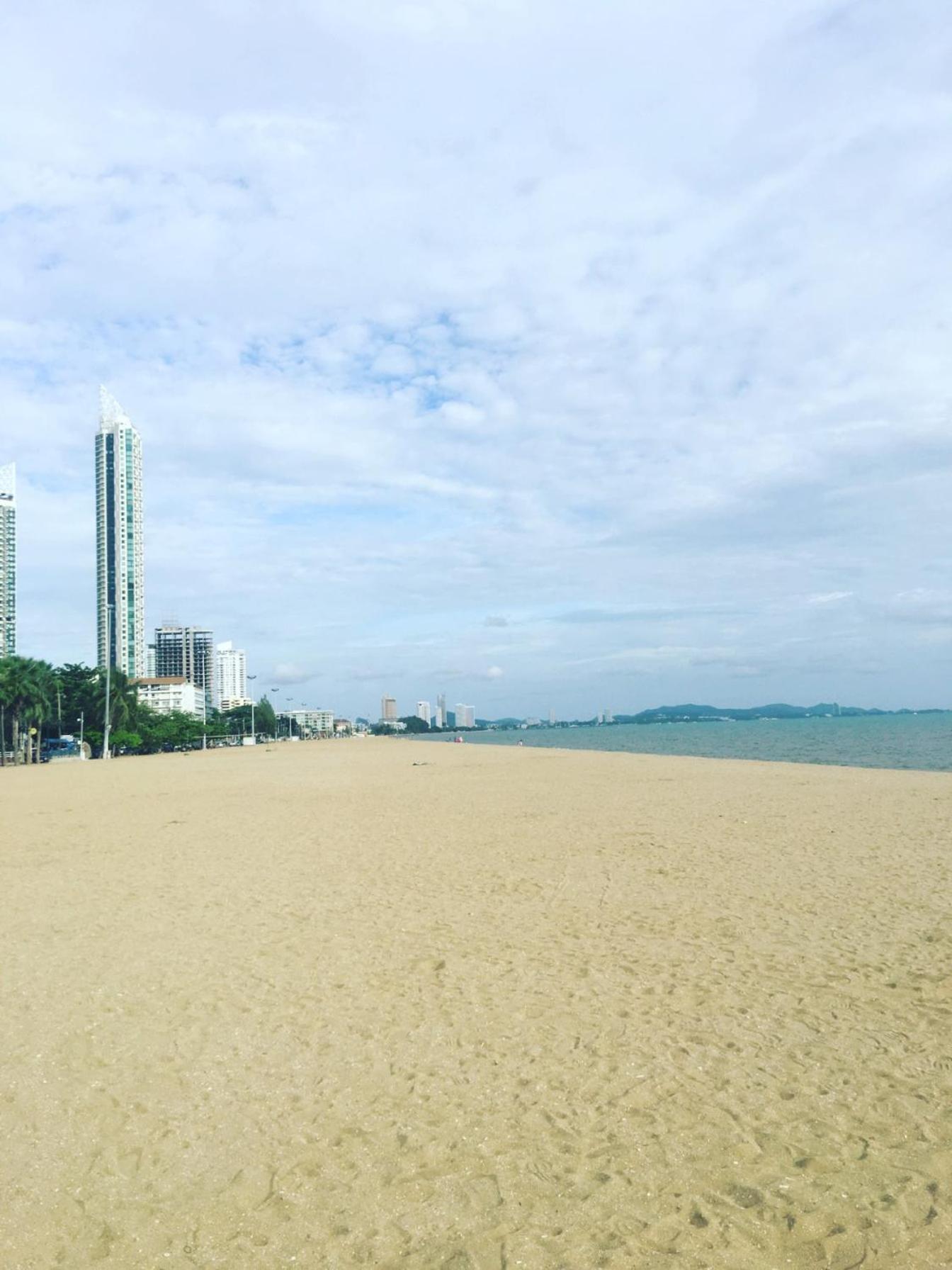 1 Bedroom Seaview Jomtein 9Th ジョムティエンビーチ エクステリア 写真